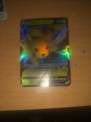 Carta Pokémon Pikachu V 190 HP