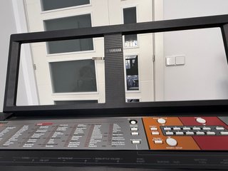 Teclado Yamaha PSR-F50 con soporte y banqueta