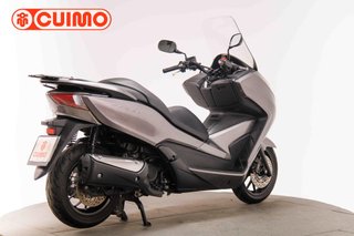 HONDA FORZA 300
