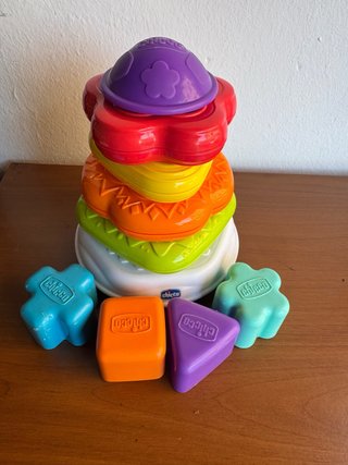 Juguete apilable Chicco para bebé