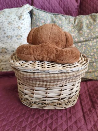 Cesta de mimbre con forro de tela