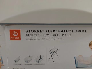 Bañera Stokke pequeña con adaptador