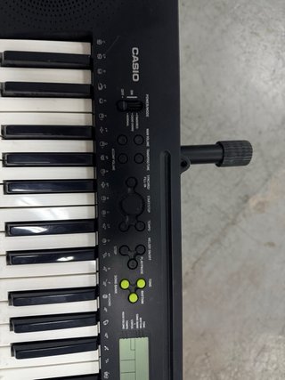 Teclado Casio CTK-240 + Soporte de teclado