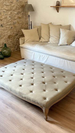 Tavolino imbottito / pouf antico
