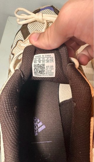 Adidas Response CL Bad Bunny
