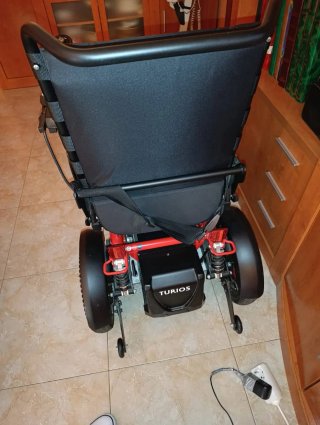Silla de ruedas eléctrica Turios. Nueva, sin uso.