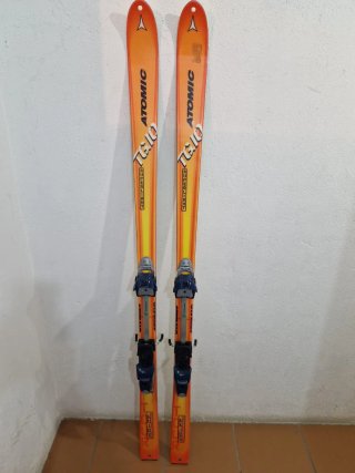 Esquís de travesía Atomic 175cm