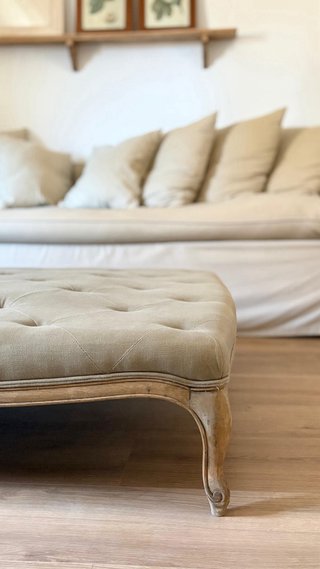 Tavolino imbottito / pouf antico