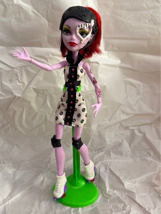 Muñeca Monster High Operetta Skultimate Roller Maz