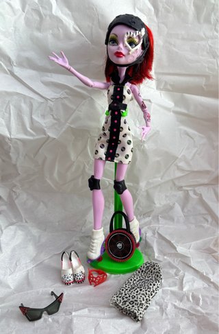Muñeca Monster High Operetta Skultimate Roller Maz