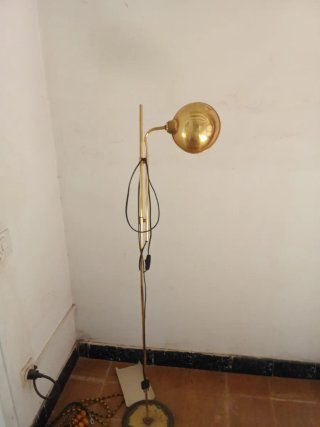 Lámpara de bronce antigua