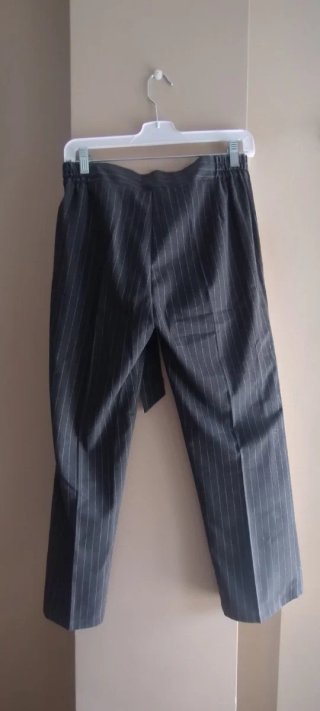 Pantalones grises de vestir