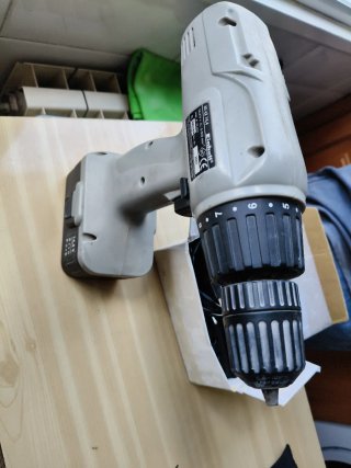 Taladro Einhell 14.4V con cargador