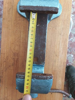 Tornillo de banco ACERO 100mm Profesional