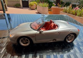 Porsche Boxster 1:18
