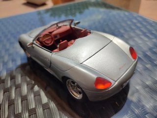 Porsche Boxster 1:18