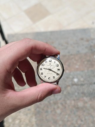 Reloj Junghans Quartz Plata y Blanco