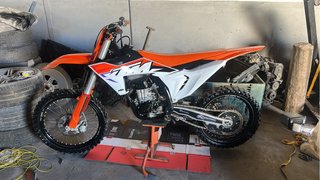 KTM 450 SX-F 2024 Motocross Naranja/Blanco
