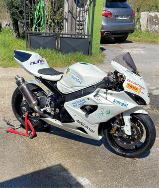 Suzuki GSXR 1000 k6