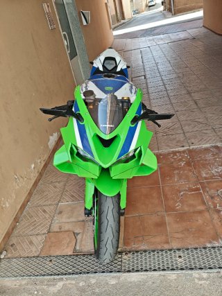 Kawasaki ZX6R 40 Aniversario