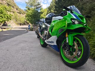 Kawasaki ZX6R 40 Aniversario