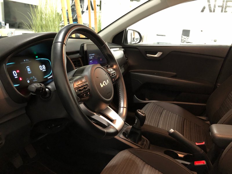 Kia Stonic 2025, foto 25