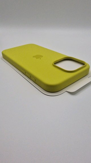 Apple Fundacon MagSafe para iPhone 16 Pro Max