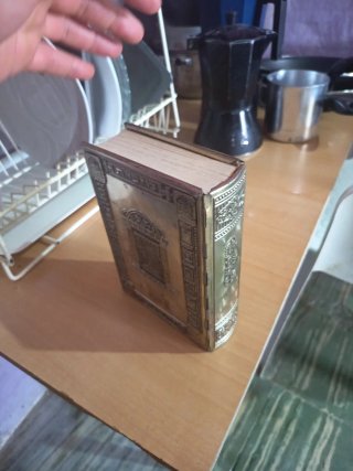 Vendo Biblia Arabe
