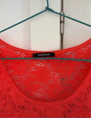 Vestido coral corto con cinturón negro Talla M