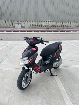 Moto Jog RR