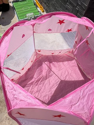 Parque de bolas infantil rosa