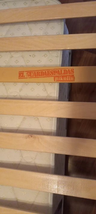 2 Canapés somieresbarras madera Pikolin 1 colchón