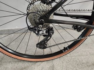 Bicicleta Gravel Cannondale Negra