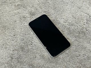 iPhone 11 Blanco