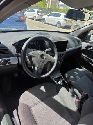 Opel Astra 2004