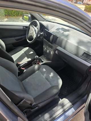 Opel Astra 2004