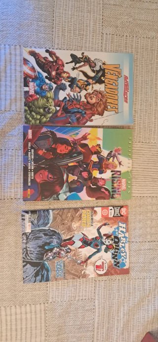 Lote de mangas + comics