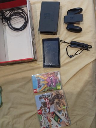 Nintendo Switch + Juegos