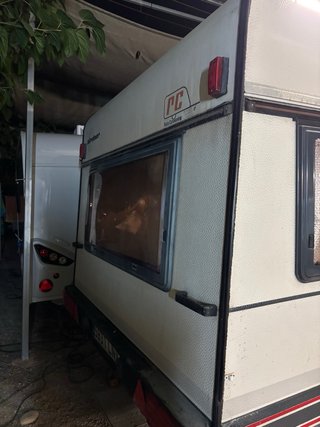 Vendo caravana bustner lux  2 ambientes reformada