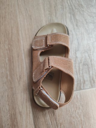 Sandalias marrones velcro