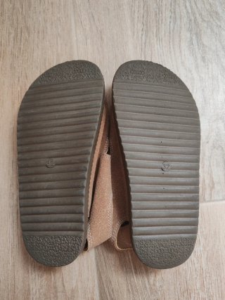 Sandalias marrones velcro