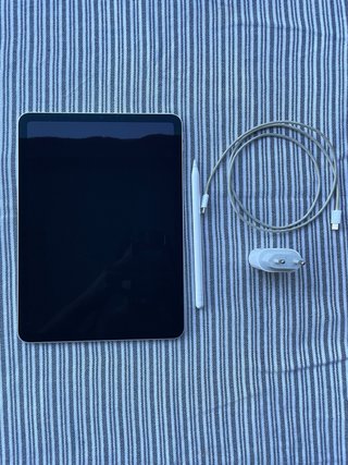 iPad Air 4 256GB + Apple Pencil