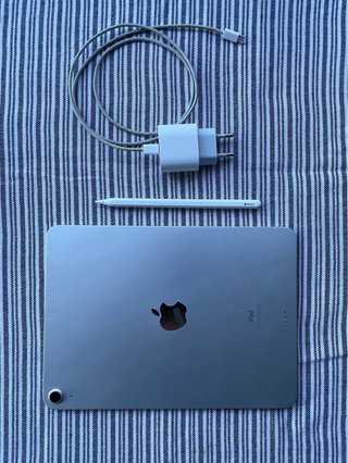 iPad Air 4 256GB + Apple Pencil