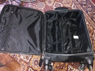 Maleta de cabina negra