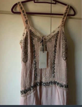 Vestido Zara pedrería Talla M Colección