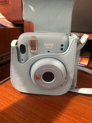 Cámara Instax Mini 11 Azul Fujifilm