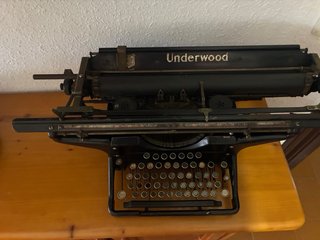 Máquina de escribir Underwood antigua