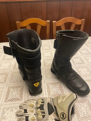 Botas de moto y guantes talla 41