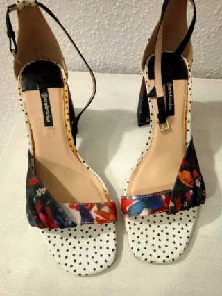 Sandalias de tacón multicolor
