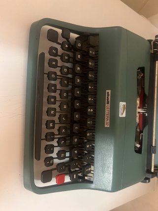Olivetti Lettera 32 Vintage Original